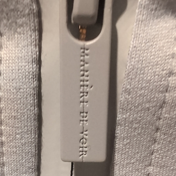 Women's Gray Blazer - Picture 7 of 9